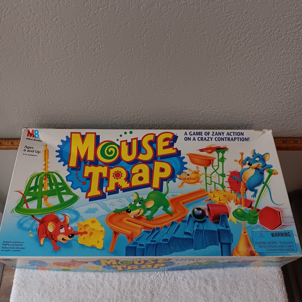 Live a Little Red and Green Puzzle Game